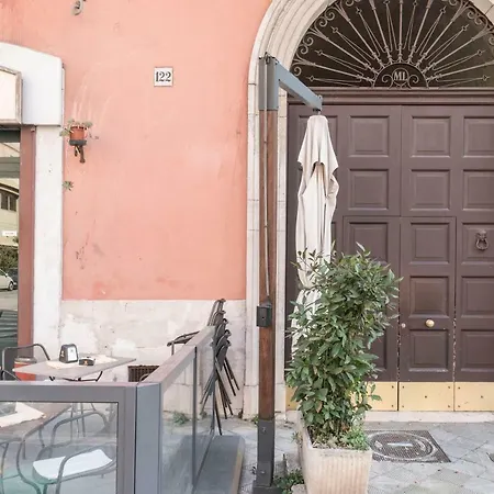 Vittorio's Luxury Vendégház Bari